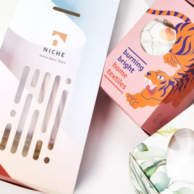 Packaging, etiquetas y libretas corporativas con diseños personalizados